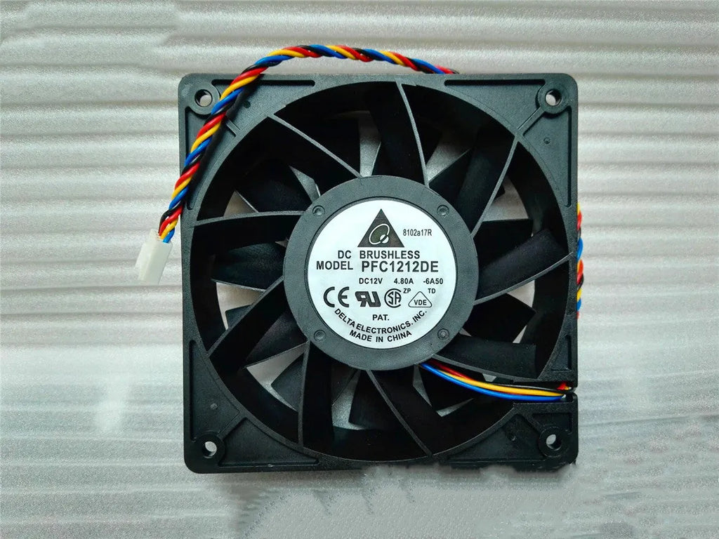 Delta PFC1212DE 120mm 12V DC cooling fan with black PBT frame and 4-pin PWM cable