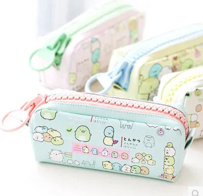 Corner animal pencil case in leather with cartoon design, compact 9.5cm x 7cm stationery holder.