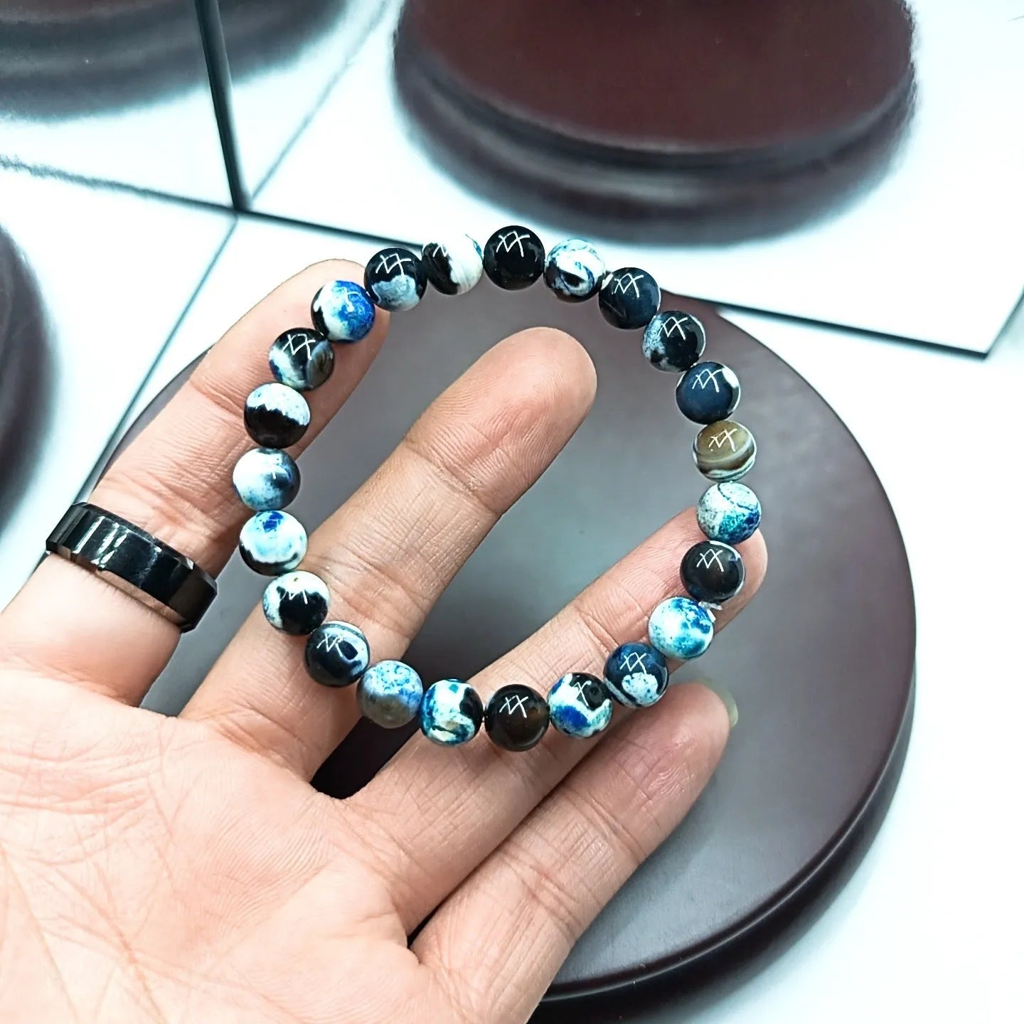 Handmade 8mm natural agate and glass bohemian bracelet in assorted colours.