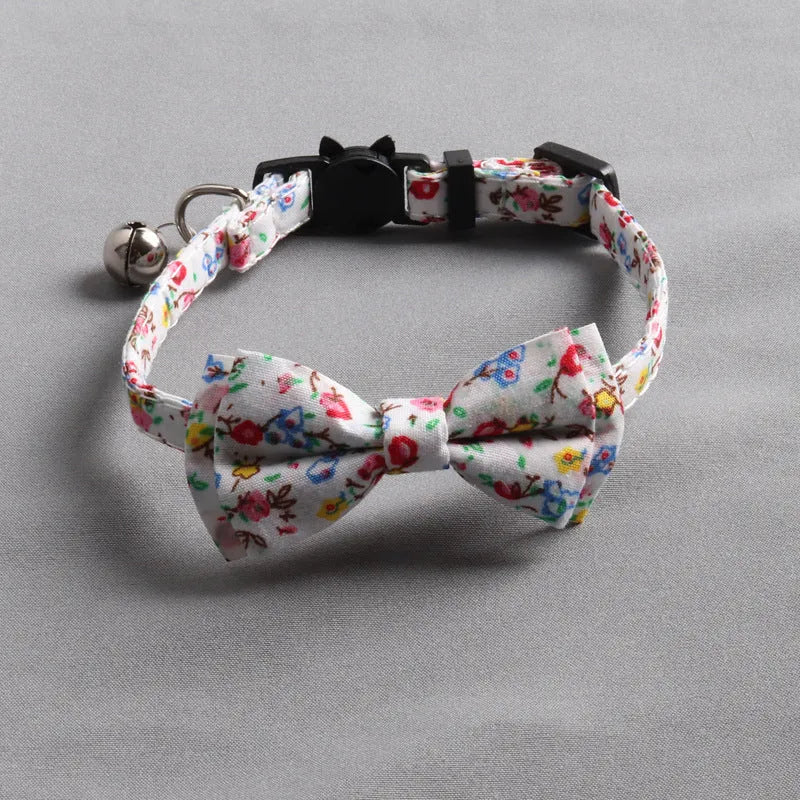 Idyllic cat collar made from soft cotton fabric in Brown colour with bow attached