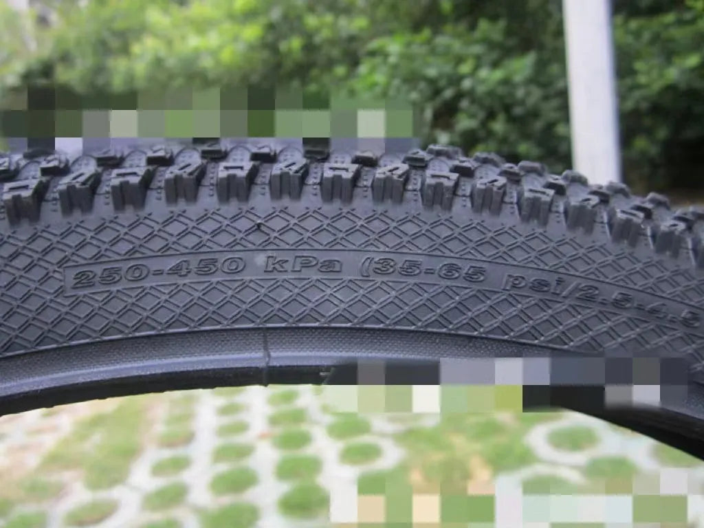 Mountain bike tyre with ultralight puncture-proof construction for 26, 27.5, and 29-inch wheels