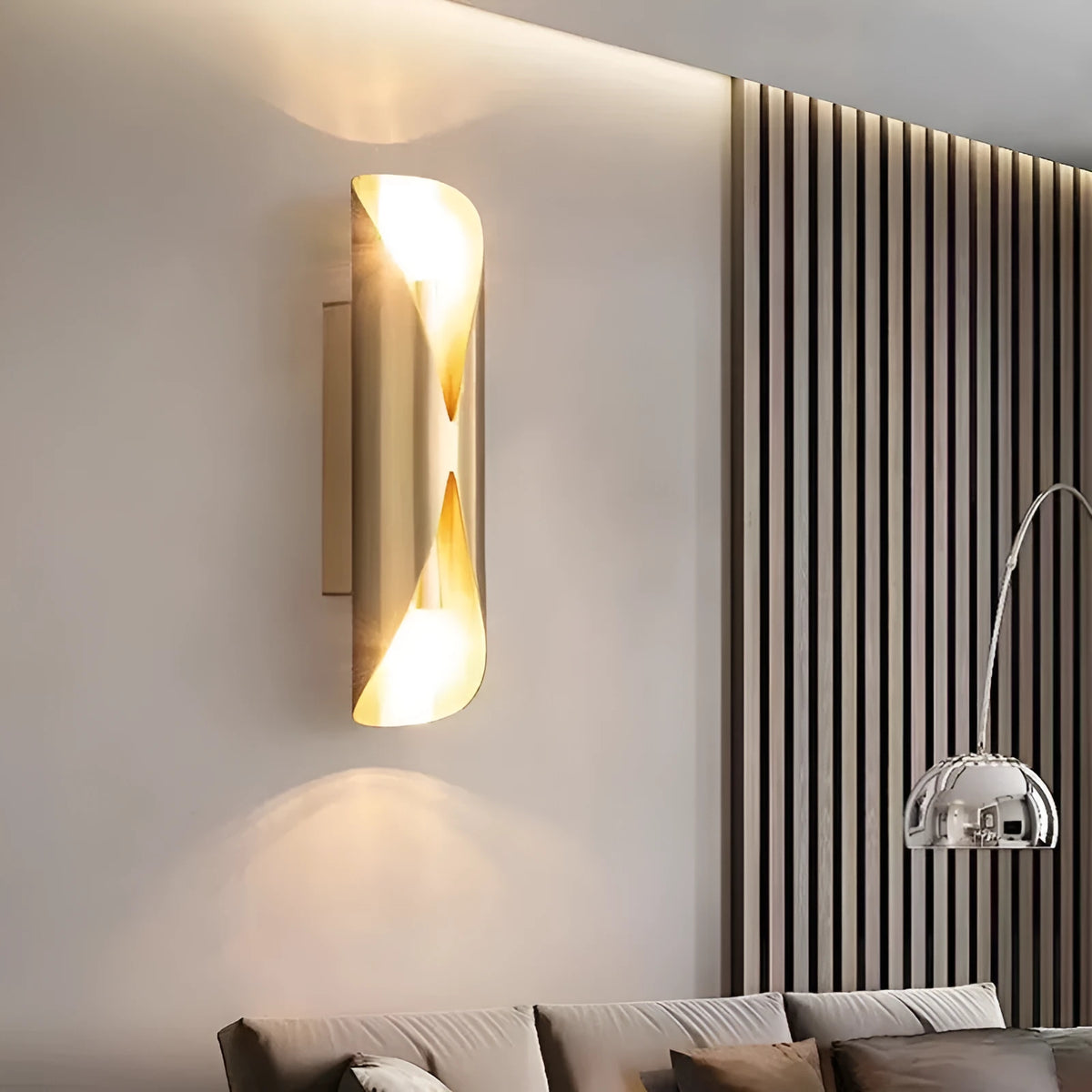Copper wall lamp 23 × 5.5cm with warm light, 220V, modern simplicity style, for indoor wall use