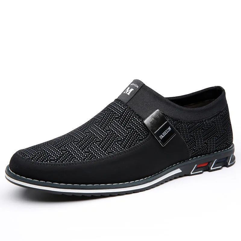 Men's casual flat shoes in synthetic leather with rubber sole and square toe design