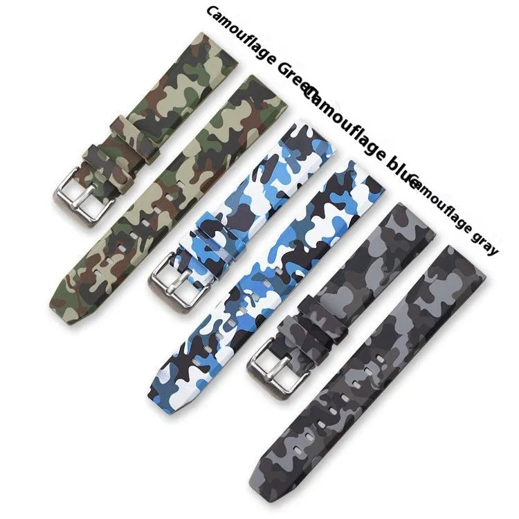 Green camouflage silicone watch strap with universal flat head lugs, shown next to 20mm, 22mm, 24mm size indicators.