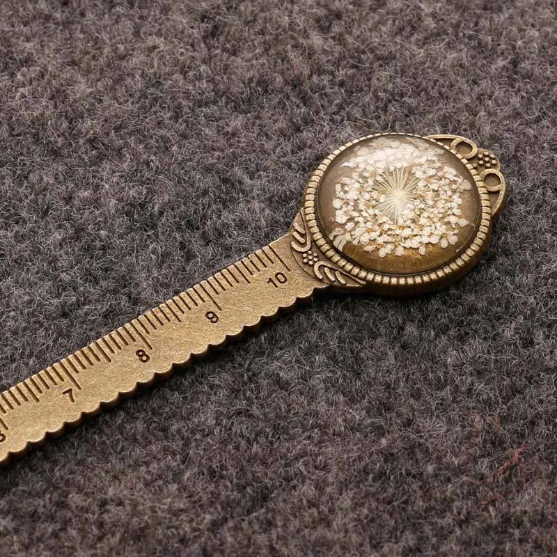 Handmade dried flower gypsophila ruler bookmark measuring 12cm with botanical designs