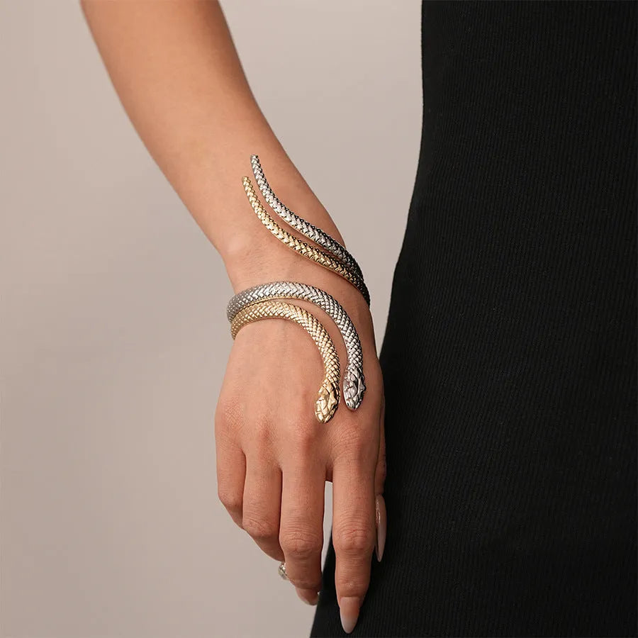 Exaggerated twisted winding simulated snake ring bracelet set in gold or silver colour