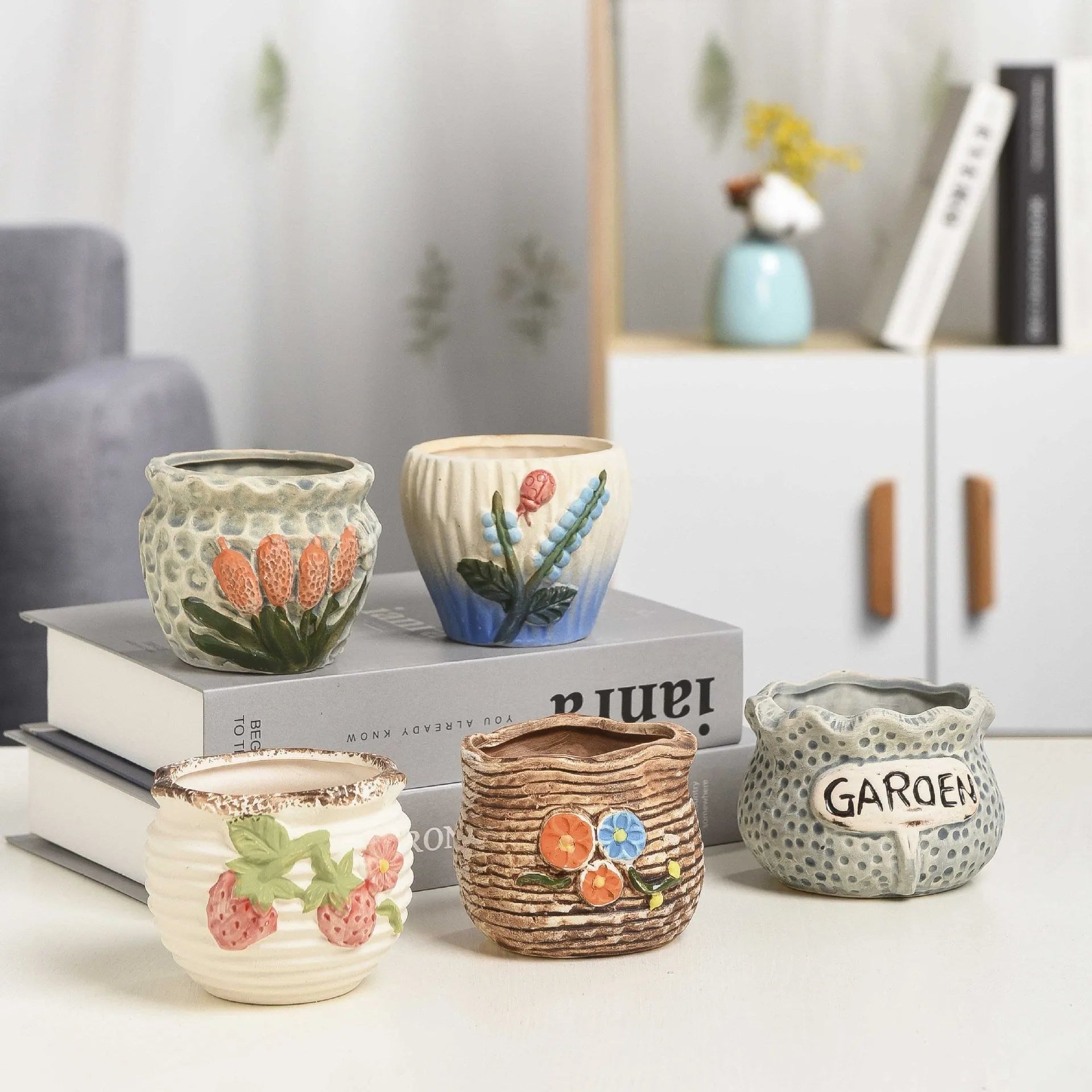 Stoneware breathable small-caliber succulent flower pot with painted finish