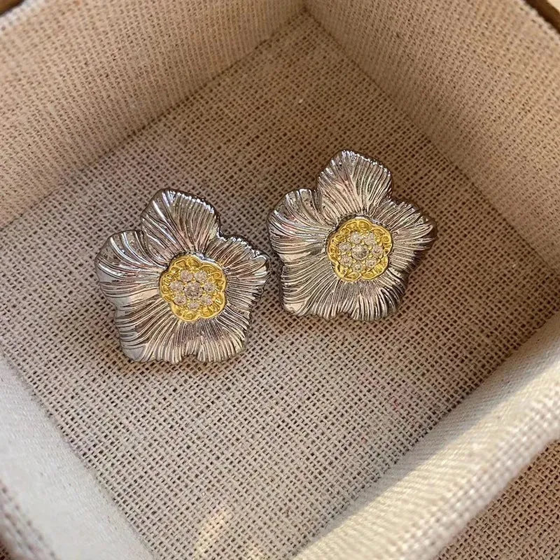 Retro textured gardenia stud earrings with two-tone colour finish and floral design