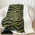 Double-layer cationic jacquard taffeta blanket with leopard print pattern in camel colour