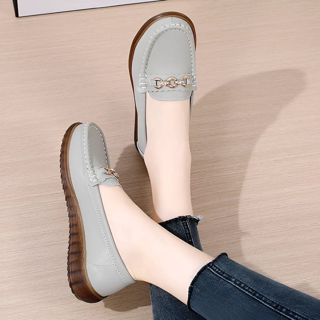 Women's flat non-slip soft bottom shoes in black with low heel and round toe design