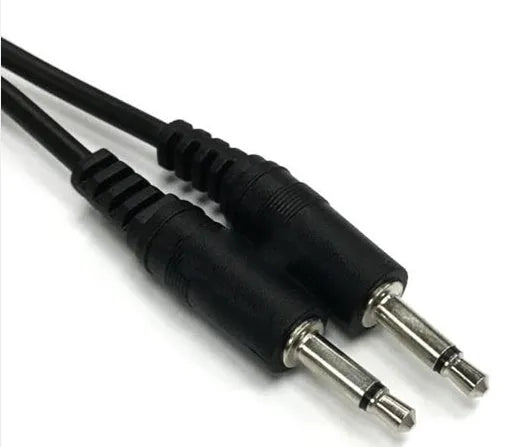 1-metre long black 3.5mm audio extender cable with gold-plated male plug and female socket