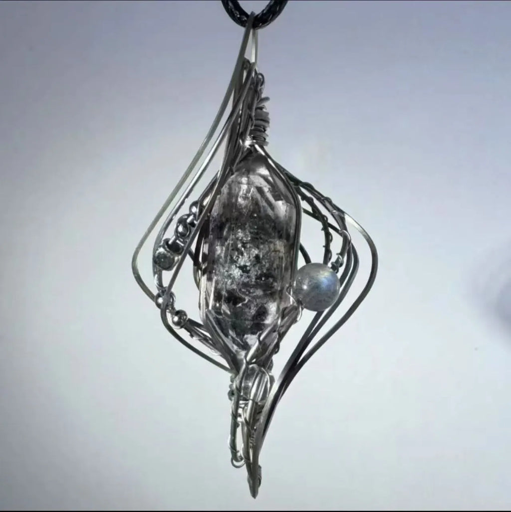 Hollow out creative pendant necklace with Mori style winding design on adjustable alloy chain