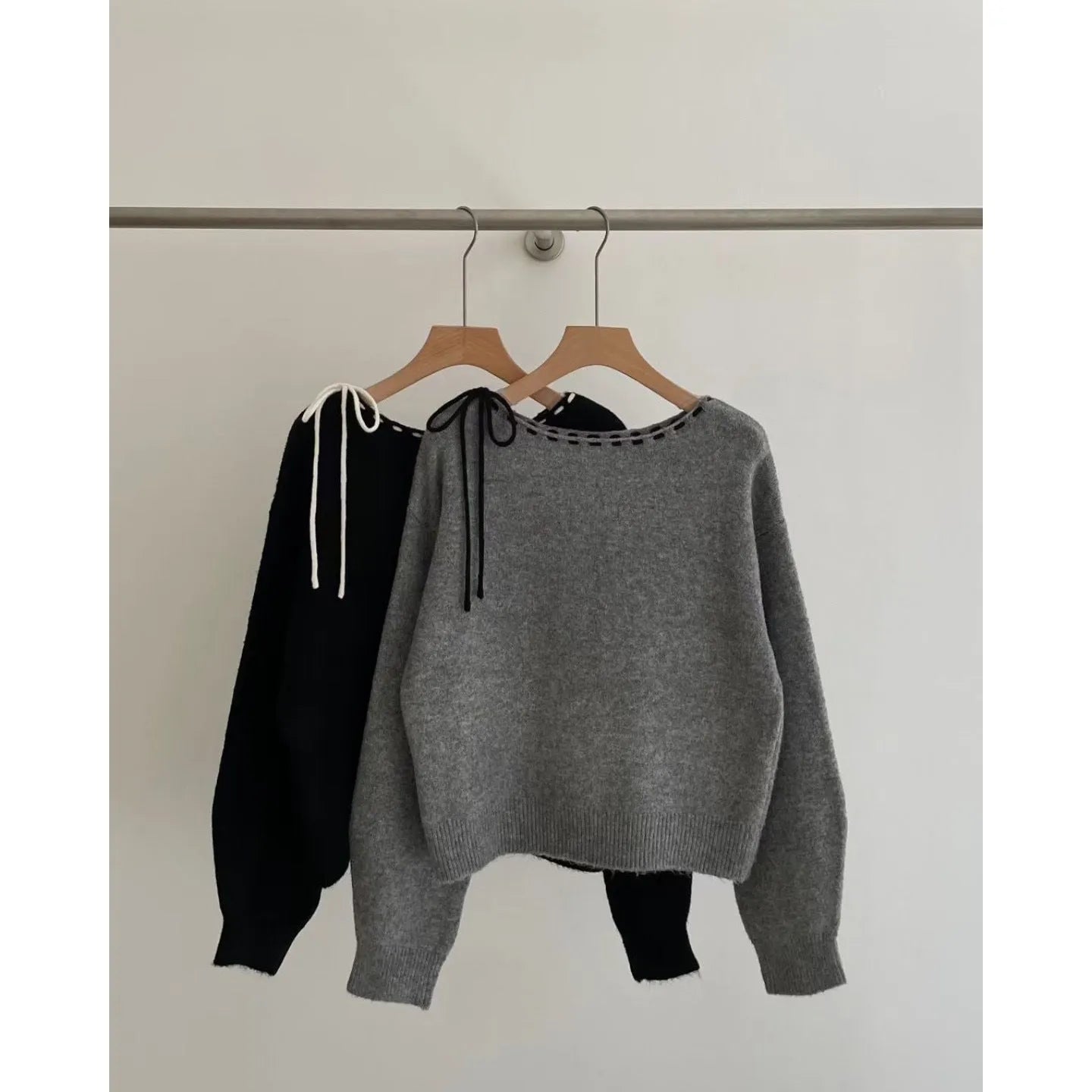 Women's loose-fit grey knitwear pullover made from regenerated cellulose fibre, casual style