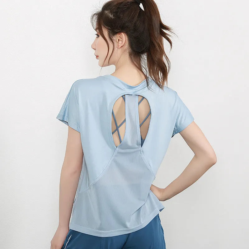 Women's short sleeve sports t-shirt in polyester available in four colours