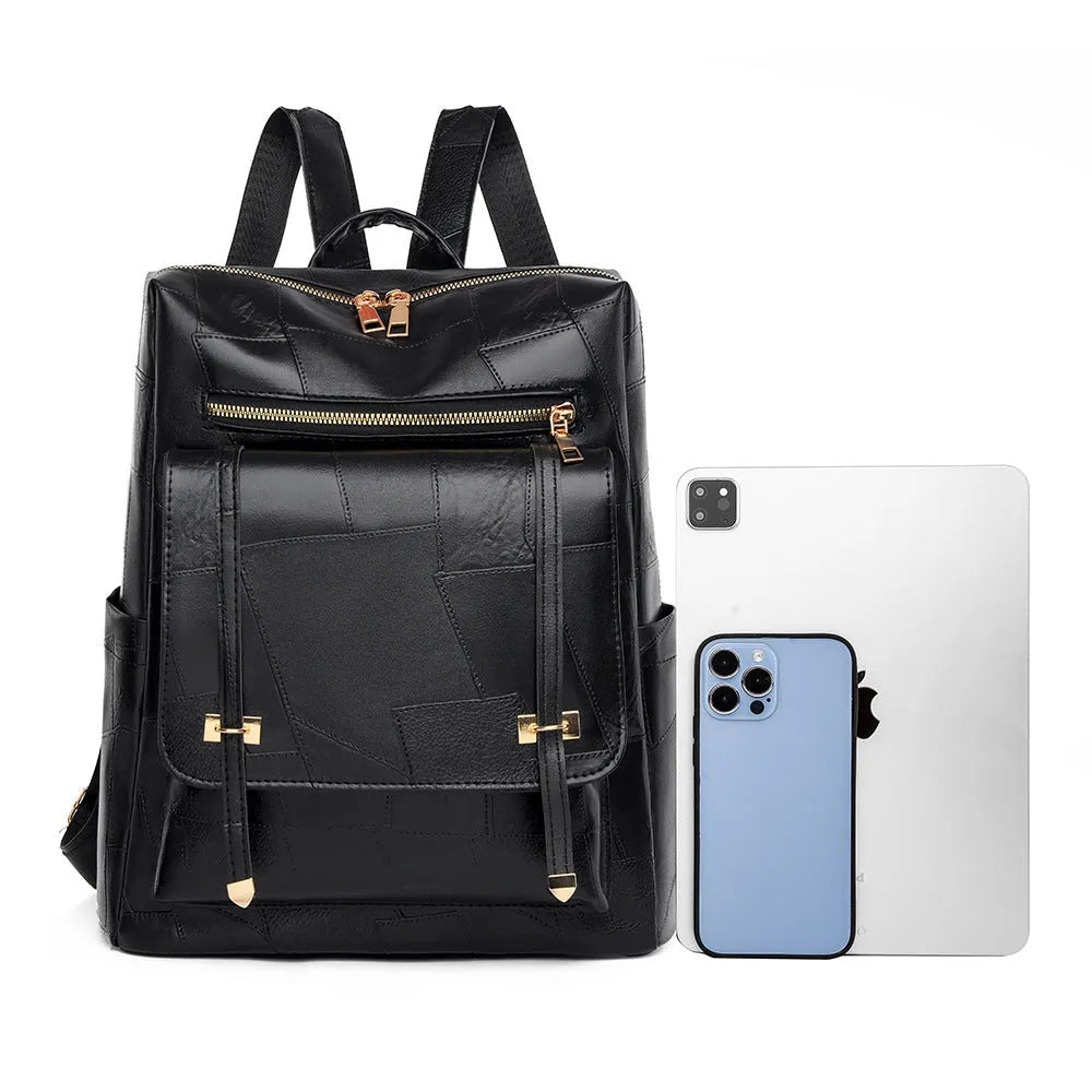 Retro women's backpack in PU leather with three-dimensional pockets and organised compartments