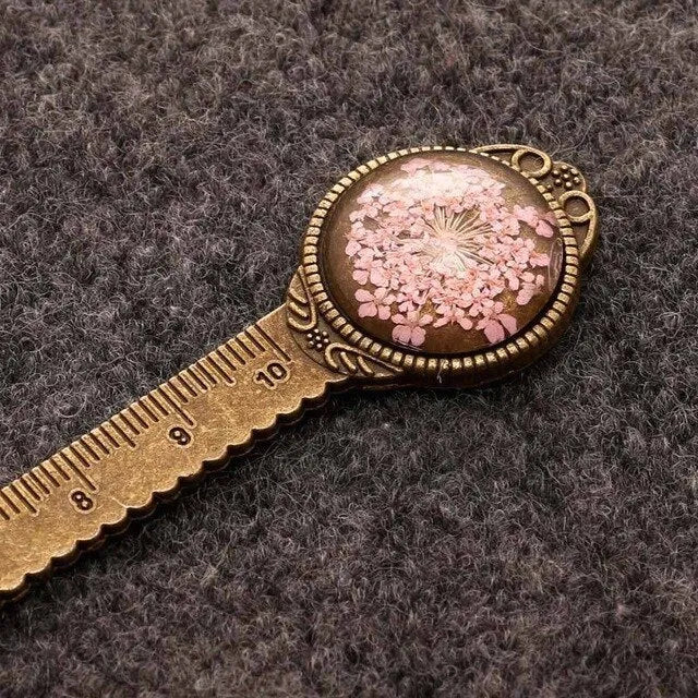 Handmade dried flower gypsophila ruler bookmark measuring 12cm with botanical designs
