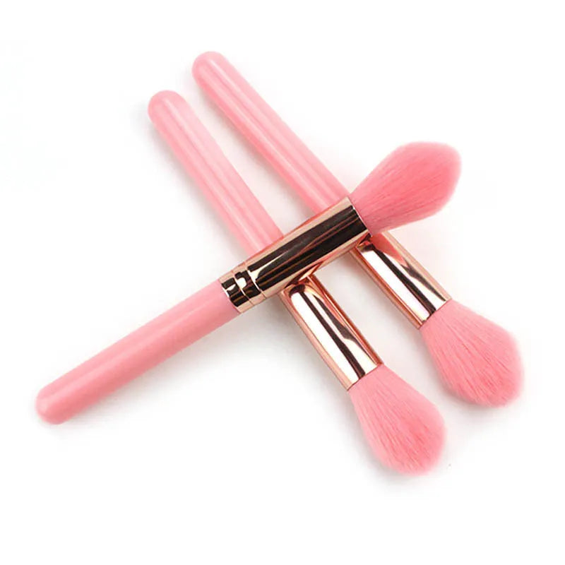 Pink blush brush with corrugated silk nylon bristles and plastic handle 15cm total length