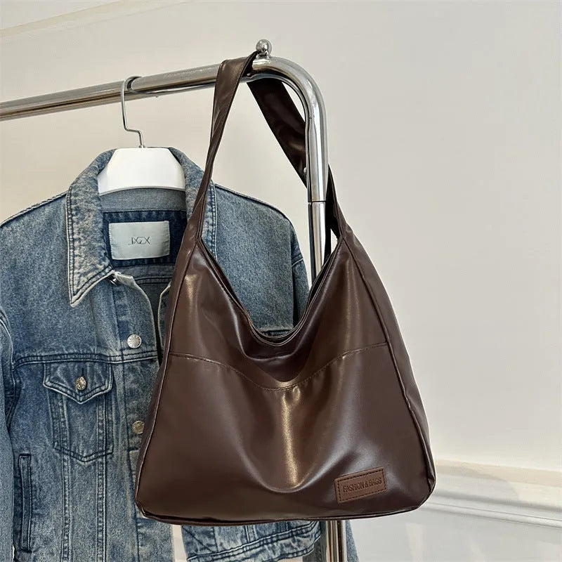 Women's retro tote bag large capacity bucket shape PU leather handbag with stitching detail black colour