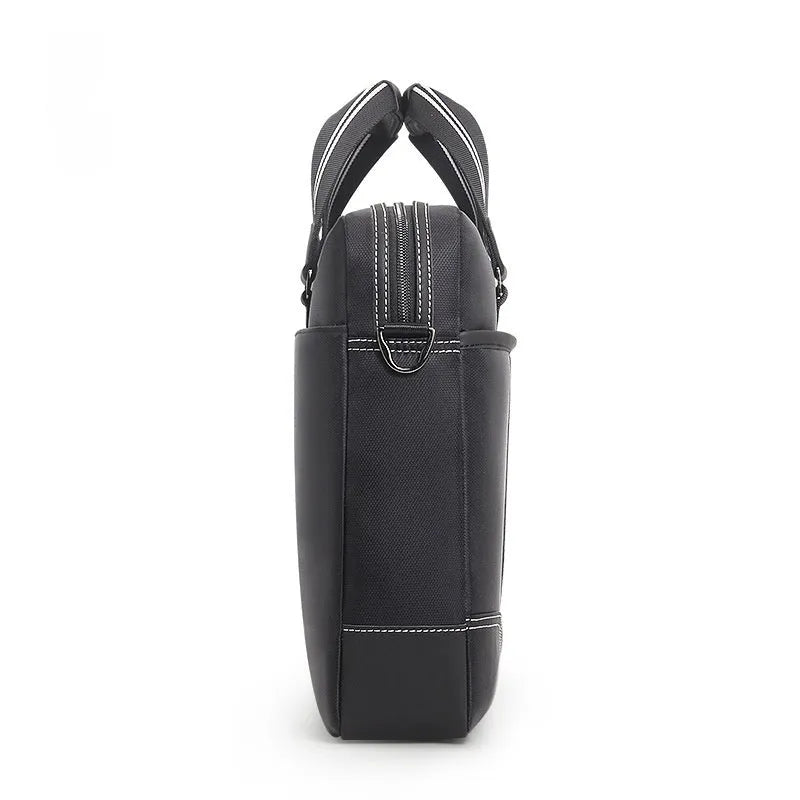 Black Oxford cloth men's laptop bag with soft handle, fits 16-inch laptop, for business travel.