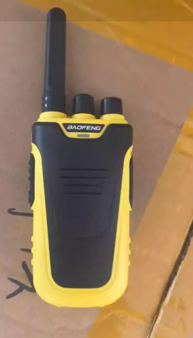 Red or yellow children's intercom for hotel restaurant paging with 10W power and 8km range