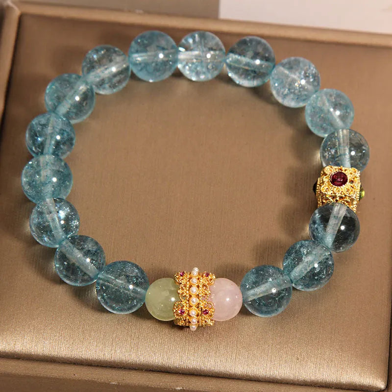 Chinese-style crystal bracelet with blue cube sugar crystals and flexible ring design