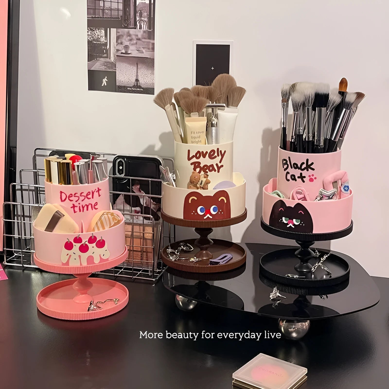 Rotating cosmetic brush storage barrel in ABS plastic with 18 litre capacity