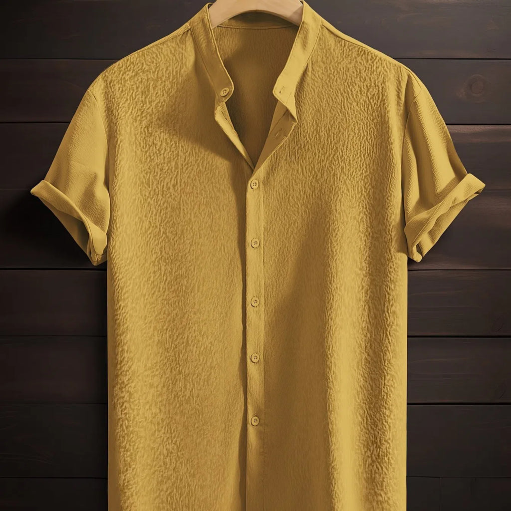 Men's casual loose fit stand collar short sleeve shirt in solid colour, breathable polyester, non-iron