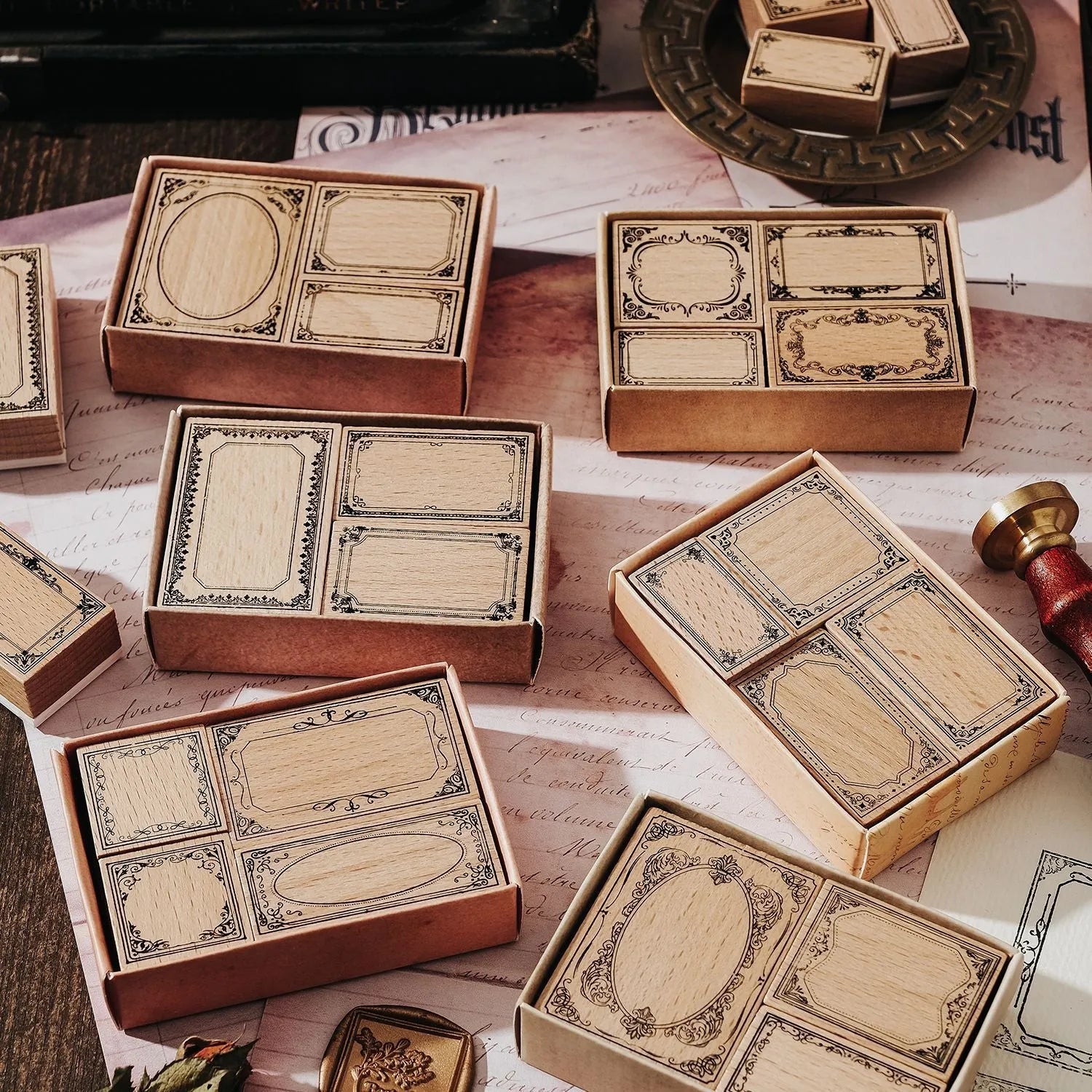 Square wooden seal with Baroque Fantasia printed painting in a colourful decorative design
