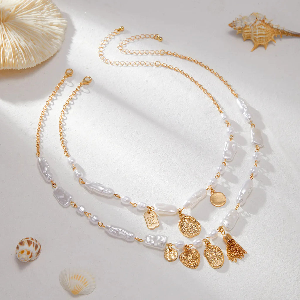 French pearl light luxury clavicle ocean necklace for women, shell element geometric shape, gold colour, adjustable chain 41-50cm