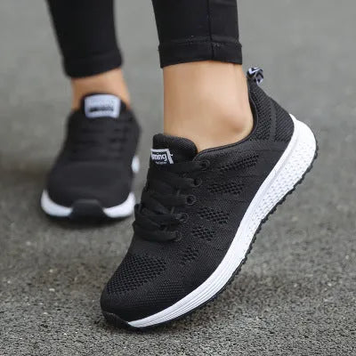Women casual breathable mesh walking flat shoes with white flying woven upper and MD outsole