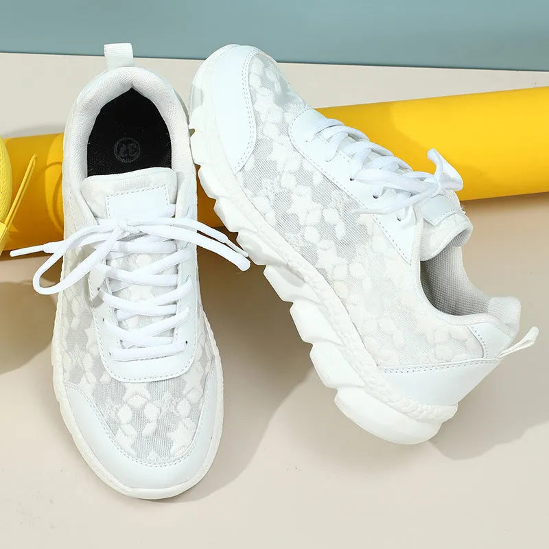 Breathable lightweight white women's casual sports shoes low top mid heel MD sole round toe lace-up