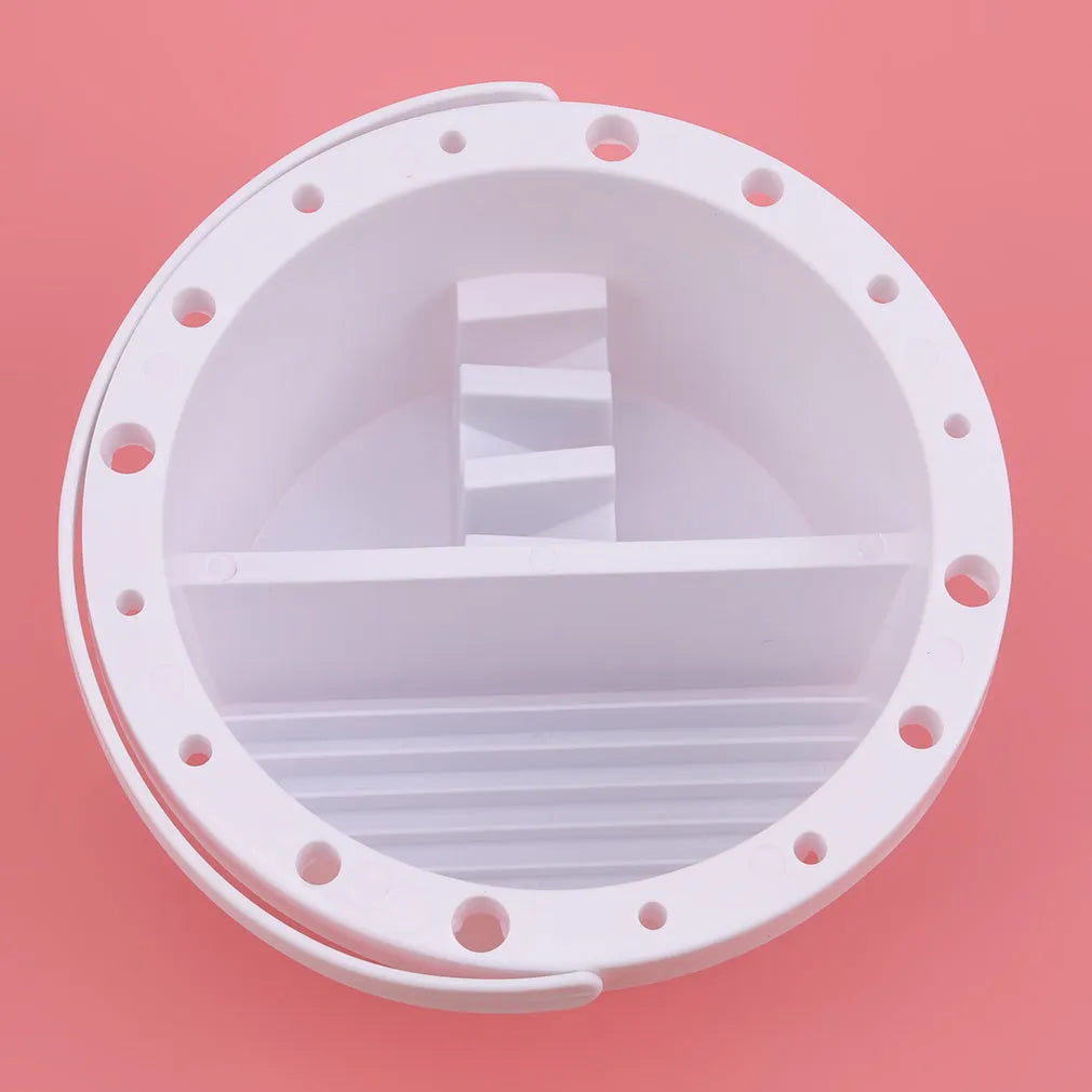 White plastic brush holder for painting with 16.5cm diameter and 9cm height dimensions