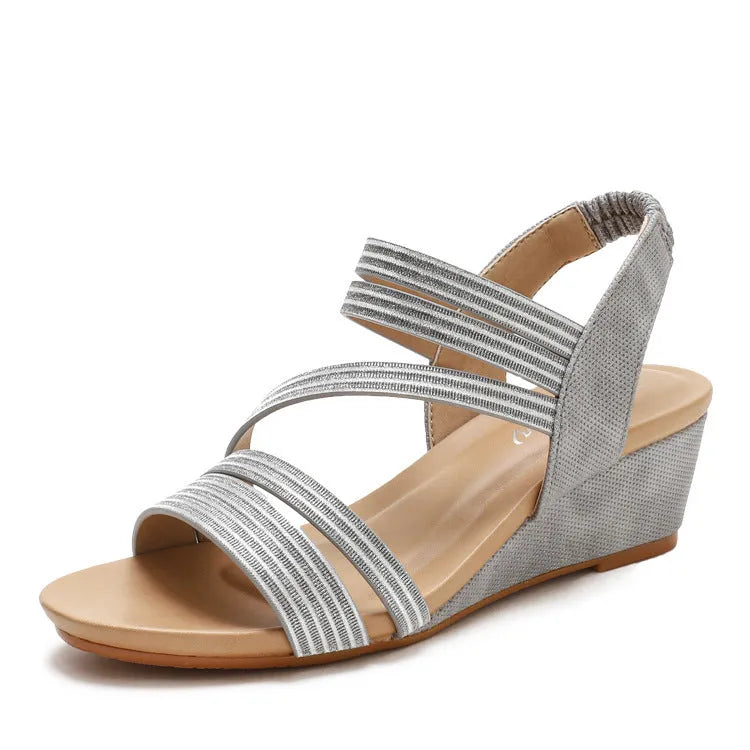 Women's grey leather platform sandals with a 3-5cm middle heel on a wear-resistant sole.