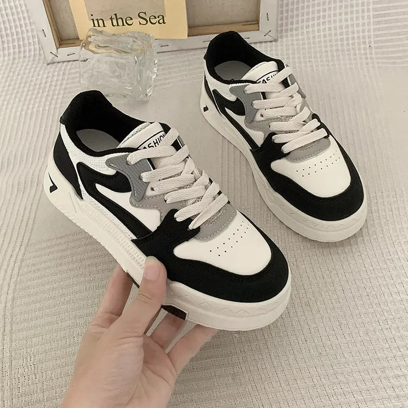 Women's low-top thick bottom skate shoes in black or green with artificial PU upper and rubber sole, sizes 35-41.