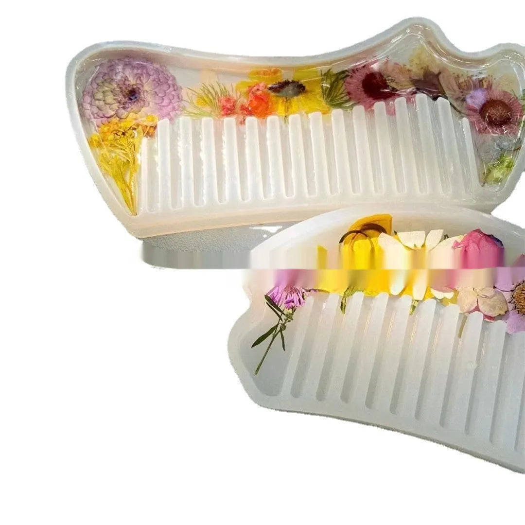 Crystal glue glossy resin comb in compact size under 10cm length