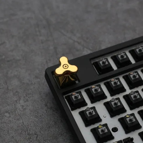 Single metal gyro keycap with cross shaft fit for DIY mechanical keyboard in gold colour
