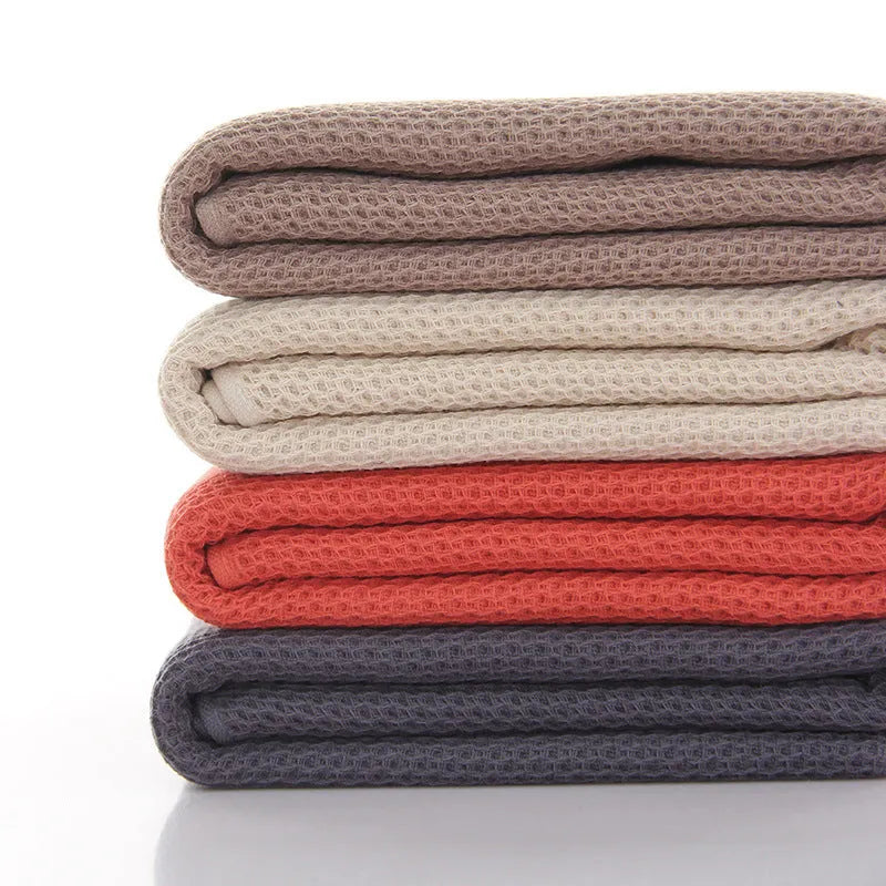 Hotel absorbent pure cotton jacquard bath towel 70x140cm in beige, breathable easy-dry design