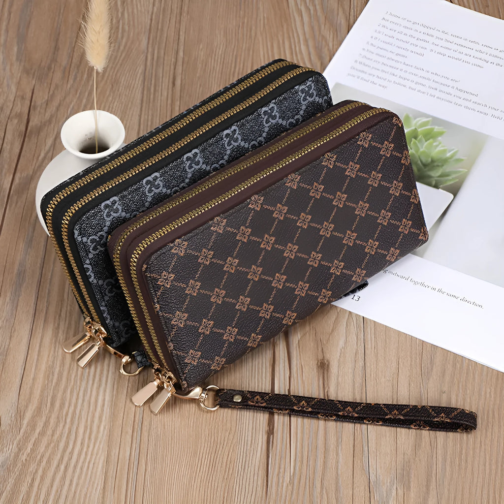 Long wallet clutch in PU leather with retro print design and zipper closure