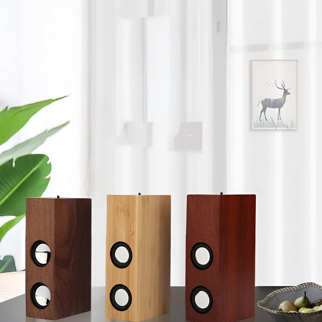 Retro wooden Bluetooth speaker in bamboo, black walnut or sapele finish