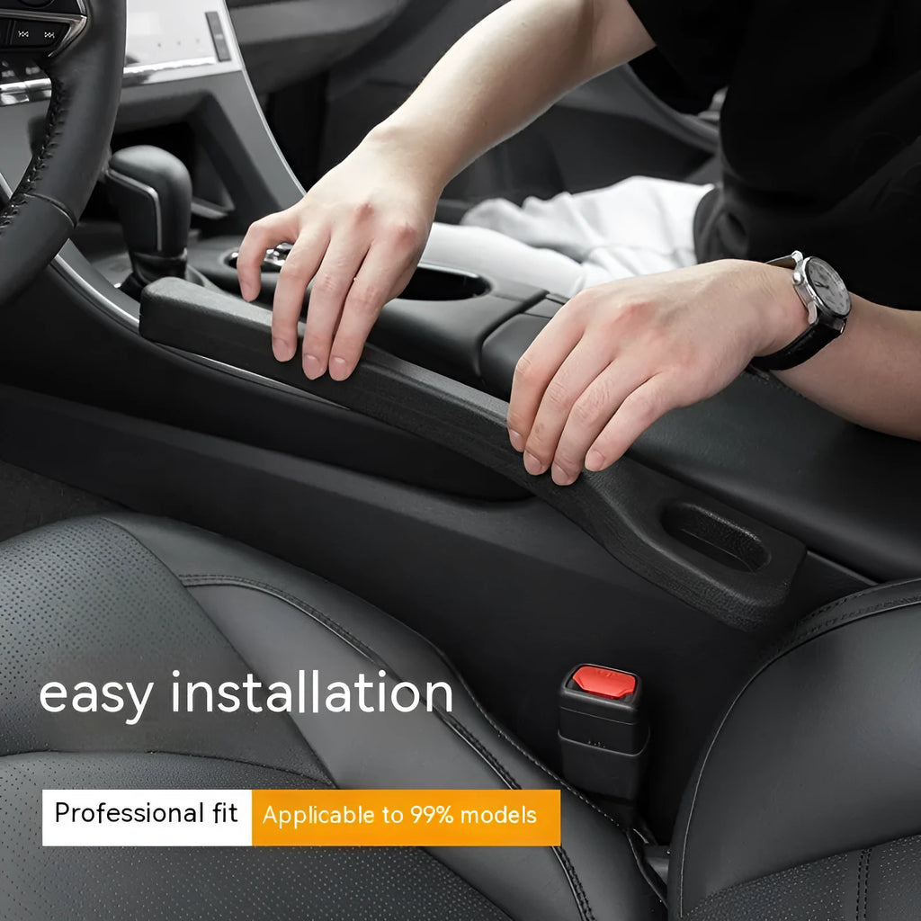 Car seat gap sealing strip in polyresin with handle for leak-proof interior protection