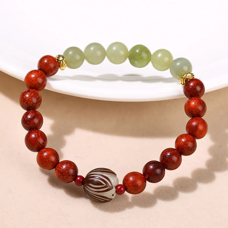 Red rosewood and gray jade bracelet with eight round Bodhi lotus beads
