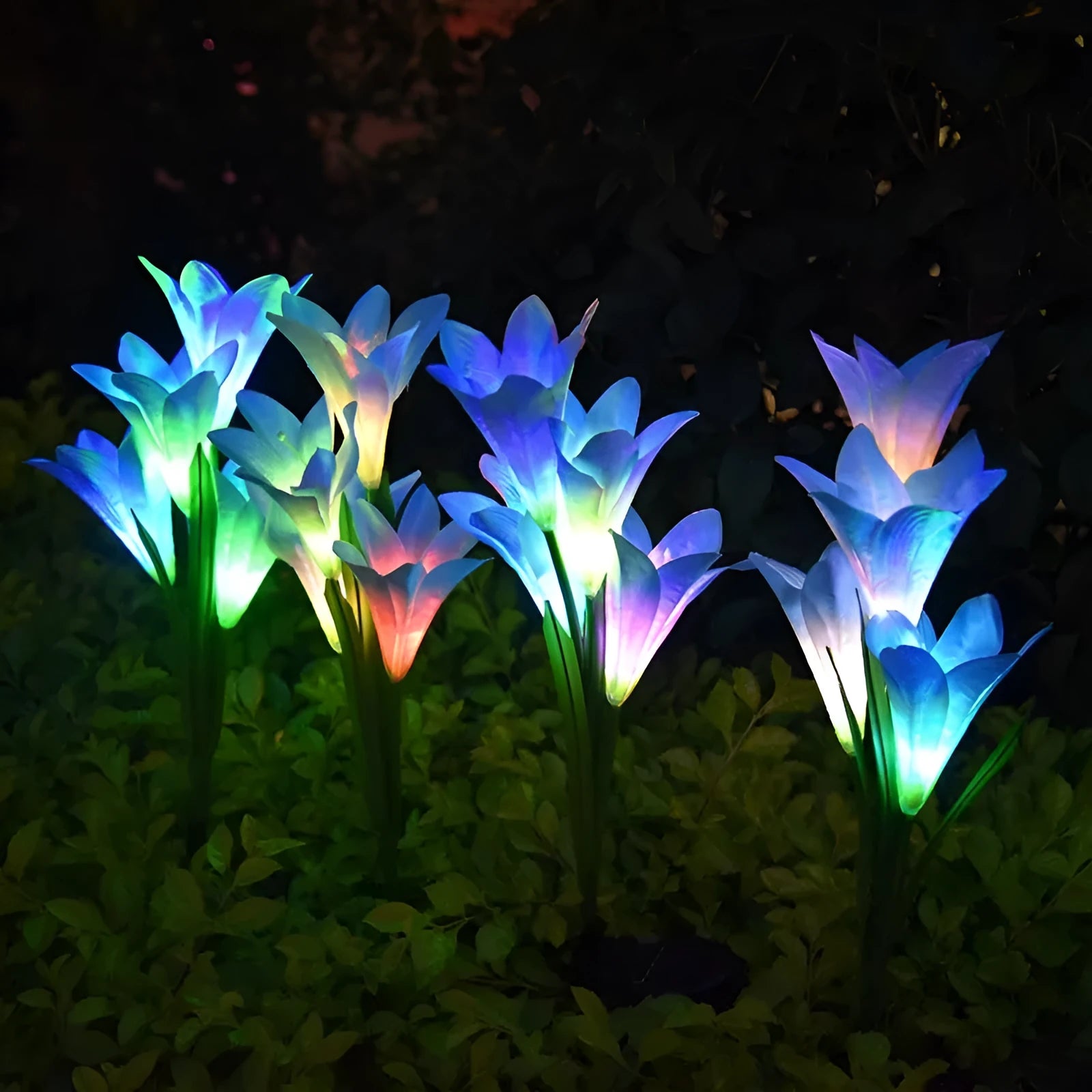 Flower-shaped solar LED garden lamp for outdoor pathway lighting