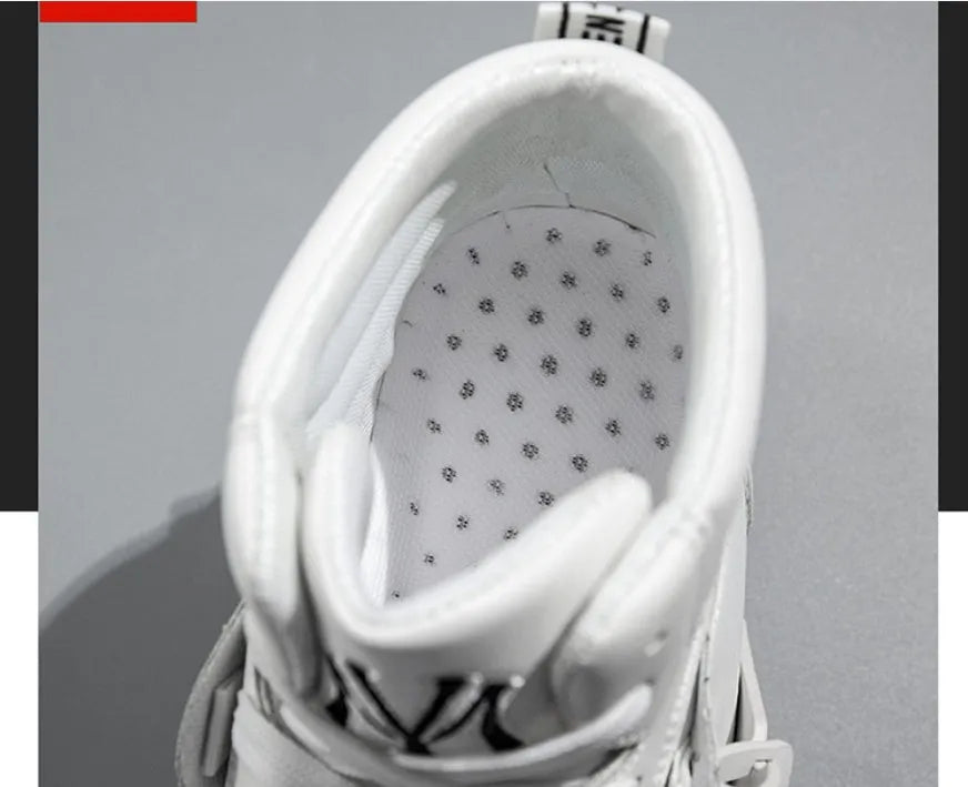 Korean version Tide men's white short boots with artificial PU upper on display