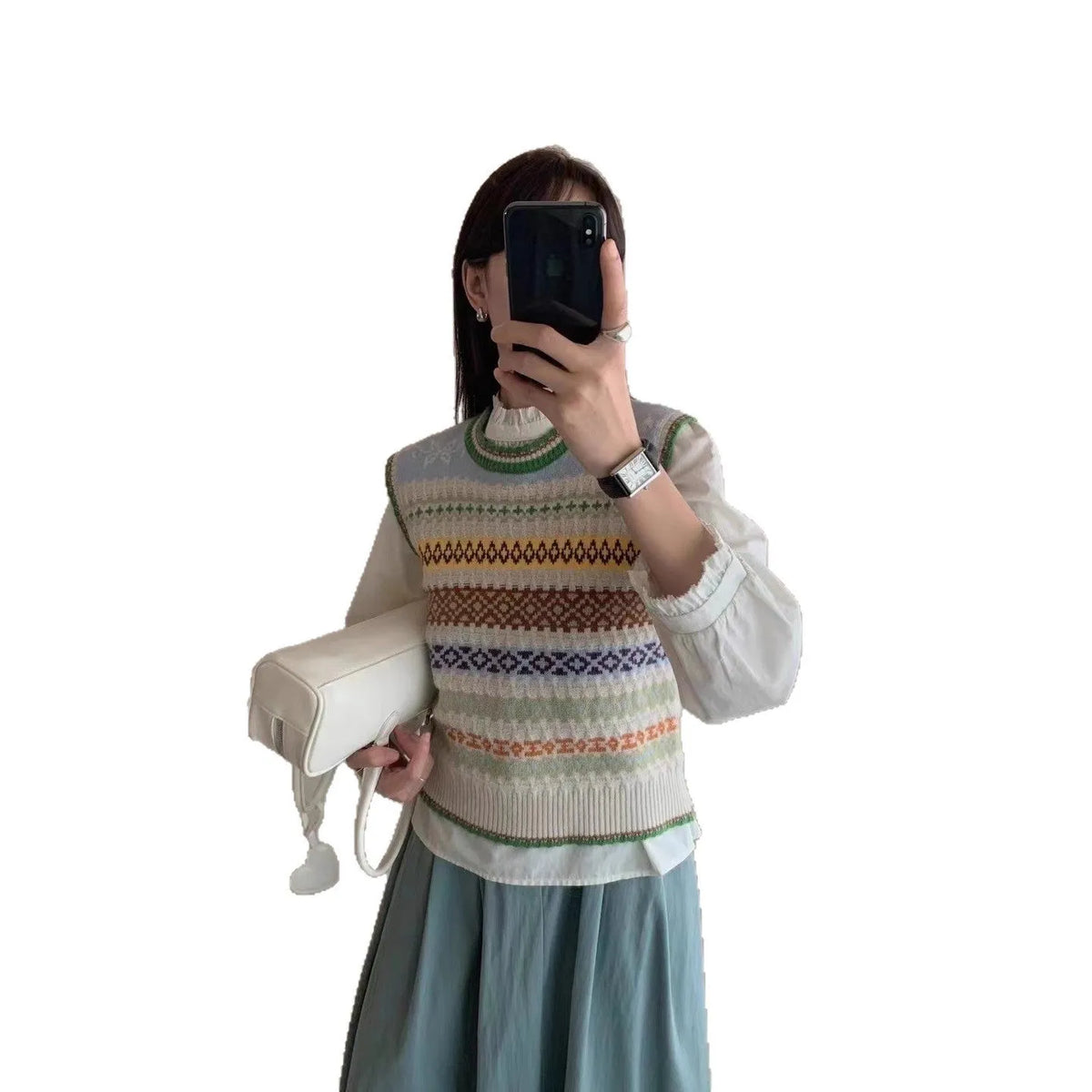 Women's loose jacquard knitted sweater in free size with splicing detail, shown as long sleeve or vest option