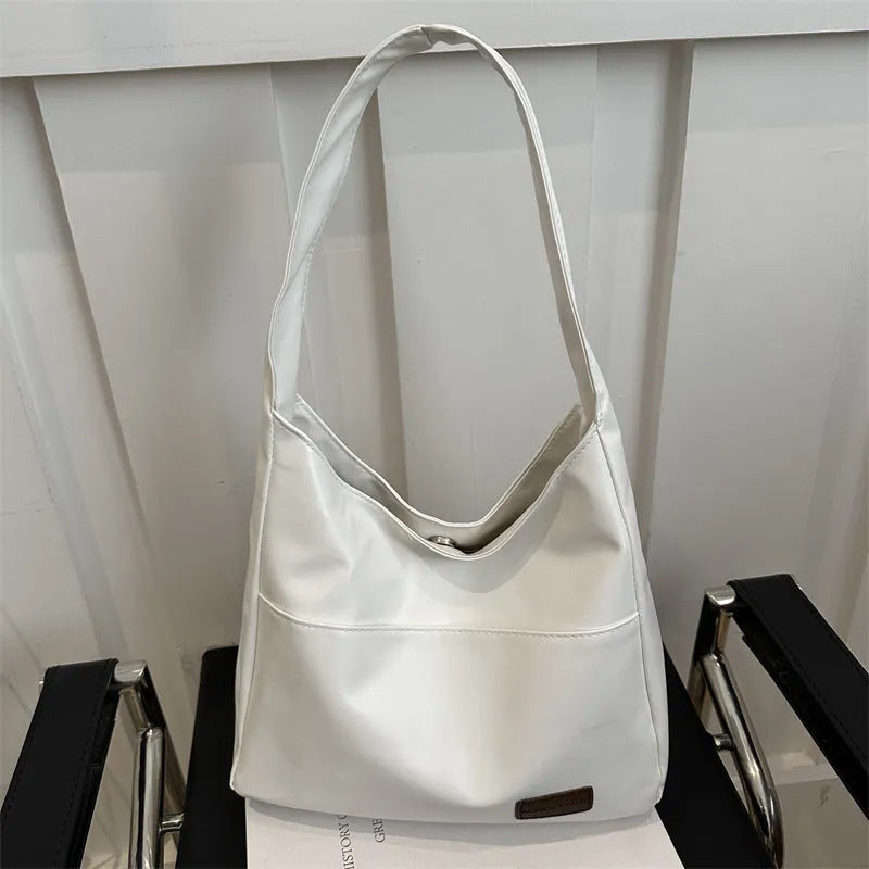Women's retro tote bag large capacity bucket shape PU leather handbag with stitching detail black colour