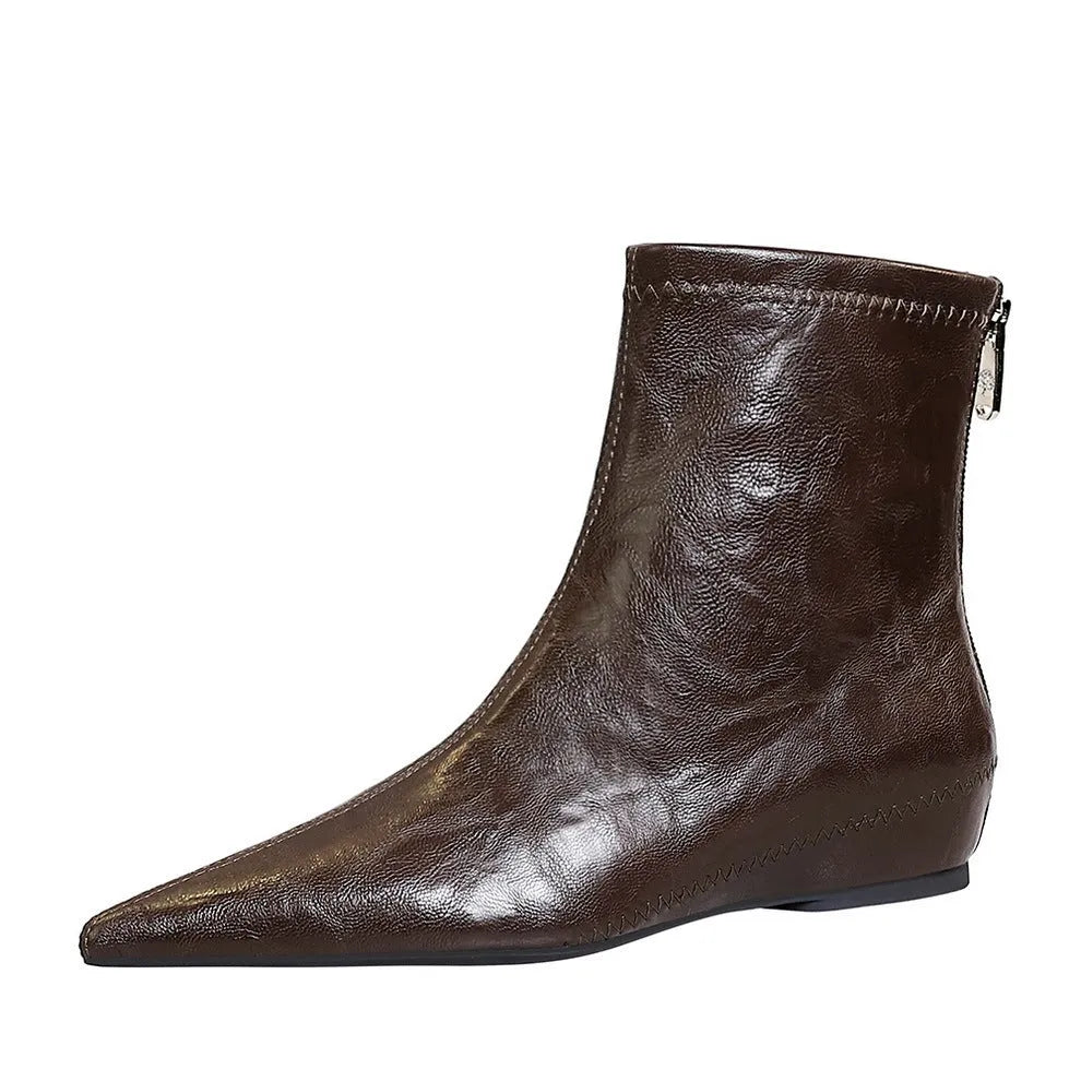 Retro women's wedge boots with hidden heel 3-5cm in black with velvet lining, rubber sole, low tube shaft