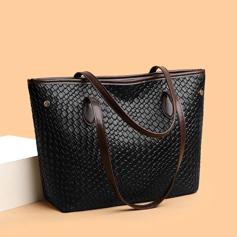 Retro women's large capacity handbag in horizontal square shape with zippered pocket