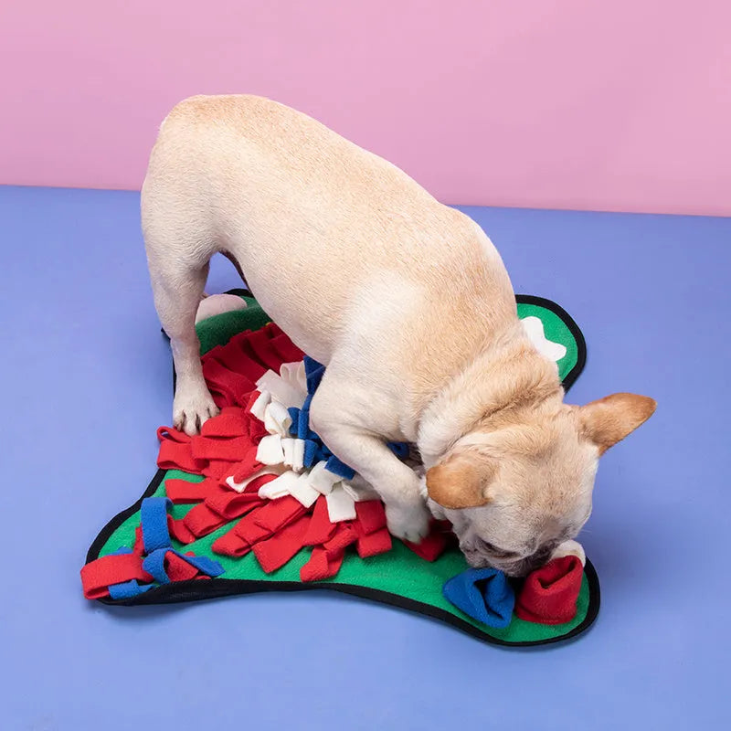 Fleece snuffle mat 45 cm for dogs with treat-dispensing folds