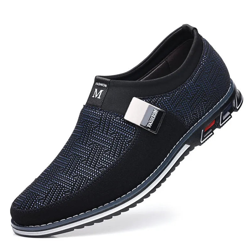 Men's casual flat shoes in synthetic leather with rubber sole and square toe design