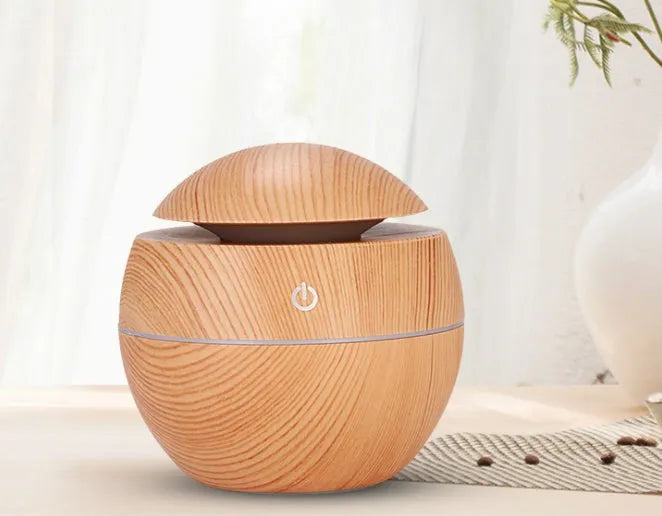Silent USB aroma diffuser in wood grain with 130ml tank and coloured lights, 100 x 100 x 95mm